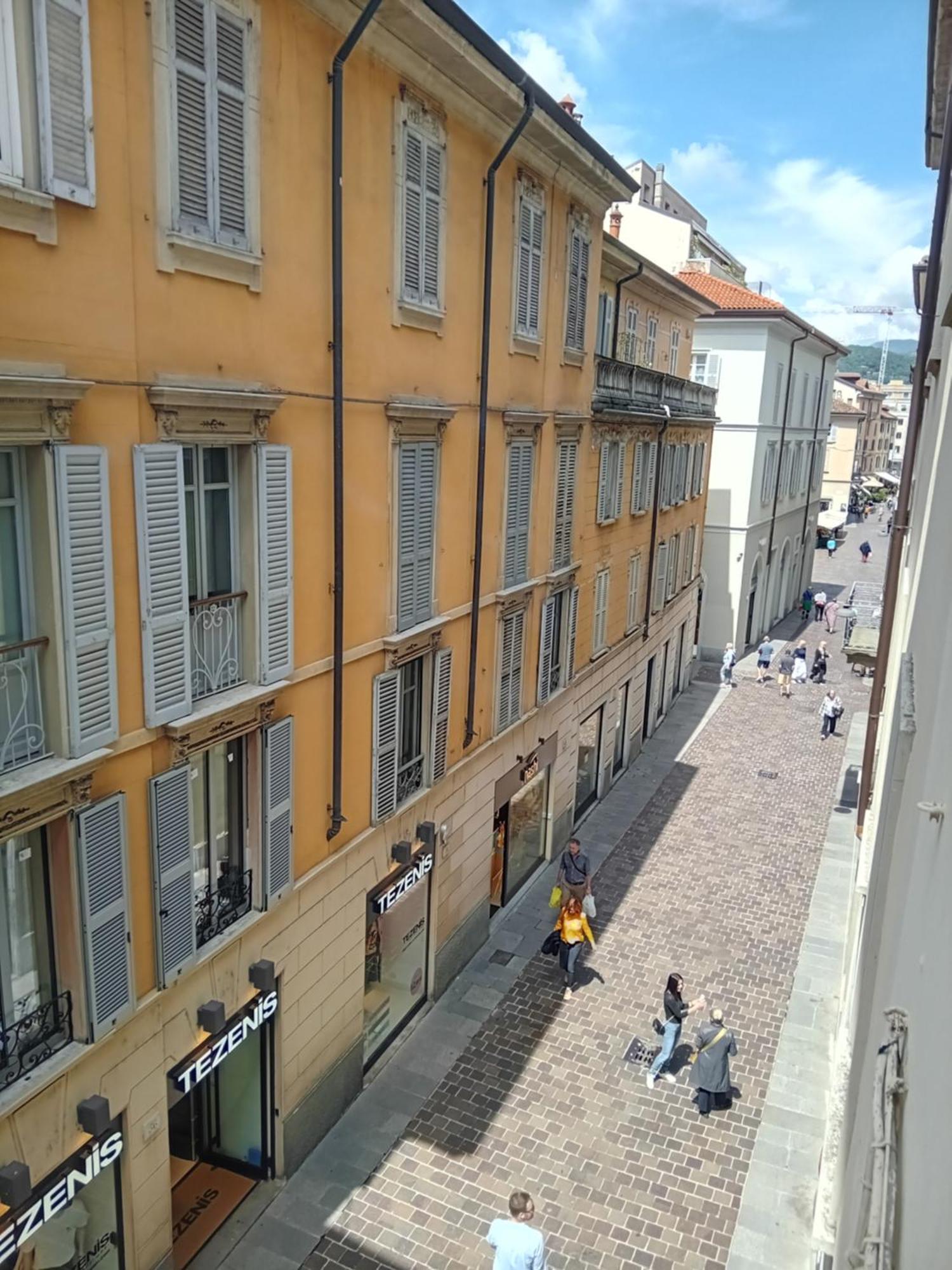 Central Beautiful Flat Como Exterior photo